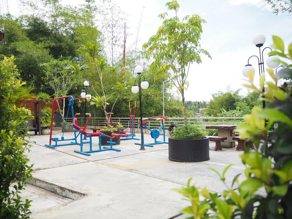 A Nighttime Hostel Krabi town Εξωτερικό φωτογραφία